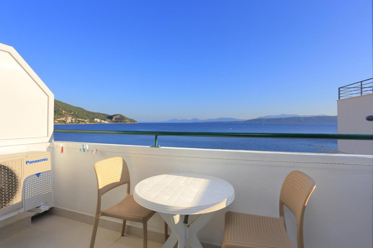 Apartments By The Sea Igrane, Makarska - 6653 Exterior photo